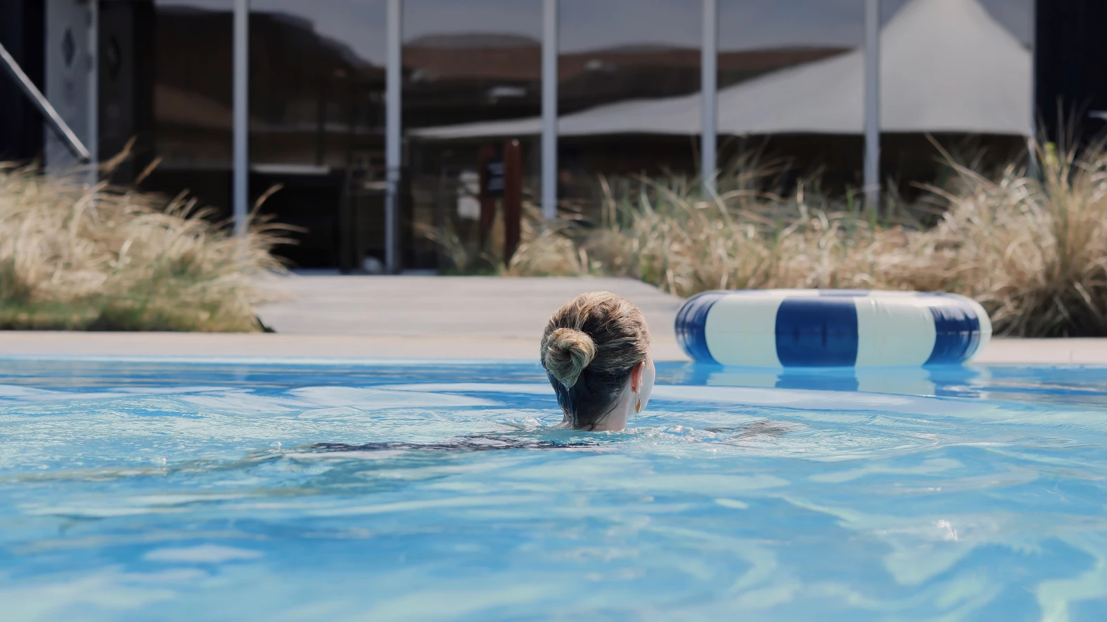 Color Hotel Skagen med opvarmet pool og gårdhave